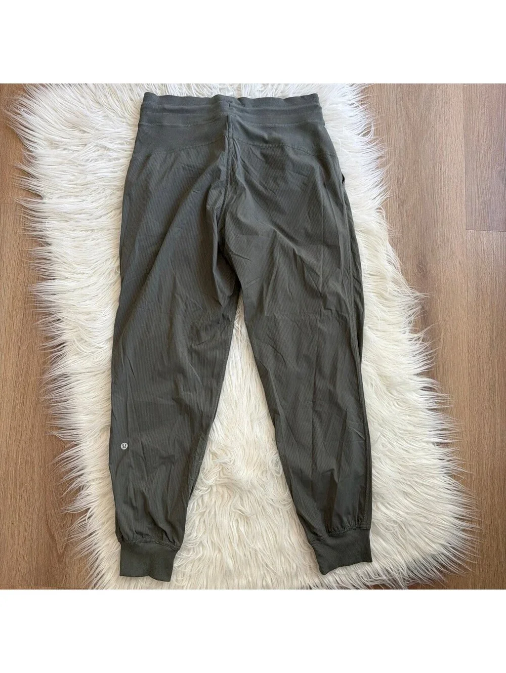 Lululemon dance studio mid rise jogger size 8